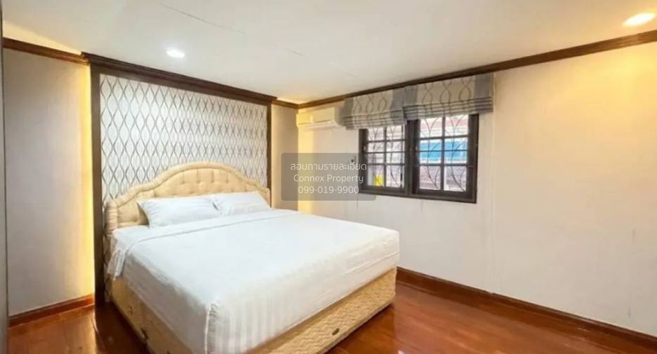 Reihenhaus zum Kauf mit 5 Zimmer in Pak Kret, Nonthaburi