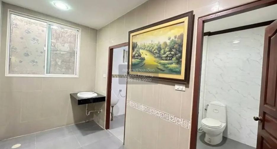 Reihenhaus zum Kauf mit 5 Zimmer in Pak Kret, Nonthaburi