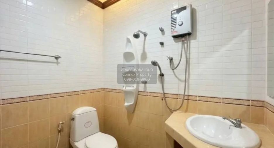 Reihenhaus zum Kauf mit 5 Zimmer in Pak Kret, Nonthaburi