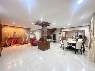Reihenhaus zum Kauf mit 5 Zimmer in Pak Kret, Nonthaburi