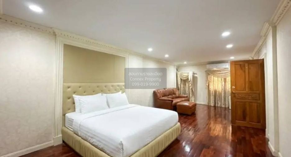 Reihenhaus zum Kauf mit 5 Zimmer in Pak Kret, Nonthaburi