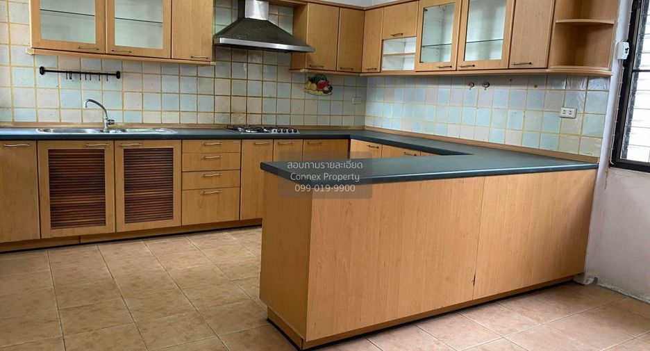For sale 3 bedrooms house in Pak Kret, Nonthaburi