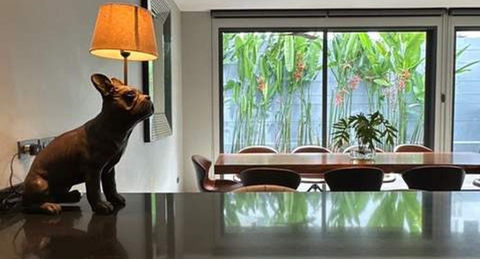 出租 3 卧室 独立屋 在 Khlong Toei, 曼谷