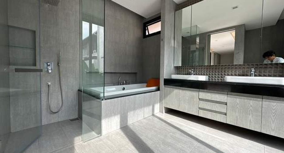 出租 3 卧室 独立屋 在 Khlong Toei, 曼谷