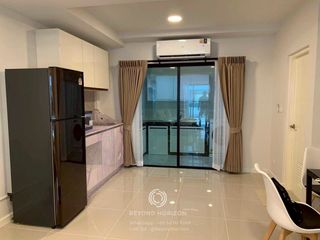 For rent 3 bedrooms townhouse in Khlong Toei, Bangkok