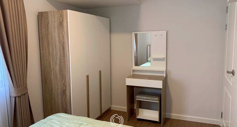 For rent 3 bedrooms townhouse in Khlong Toei, Bangkok