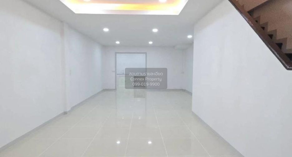 Reihenhaus zum Kauf mit 2 Zimmer in Bang Bua Thong, Nonthaburi