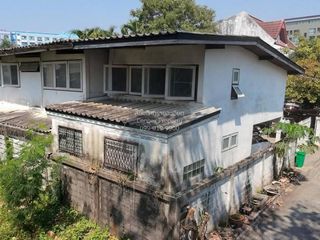 Haus zum Kauf mit 1 Zimmer in Bang Na, Bangkok