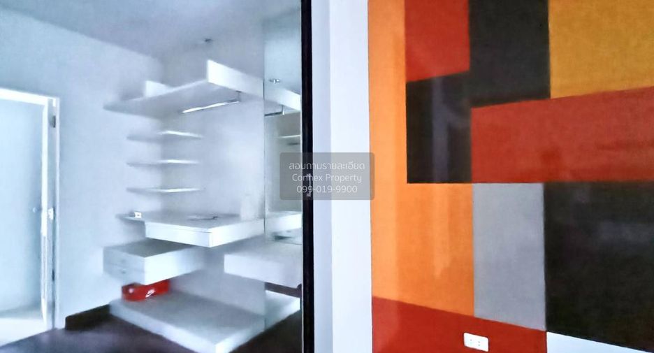 Casa adosada en venta de 3 habitaciones en Wang Thonglang, Bangkok