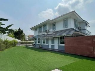 Haus zum Kauf mit 4 Zimmer in Sai Mai, Bangkok