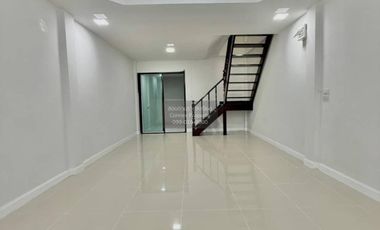Reihenhaus zum Kauf mit 2 Zimmer in Bang Bua Thong, Nonthaburi