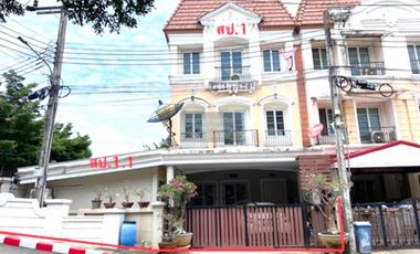 For sale 2 bedrooms townhouse in Phasi Charoen, Bangkok