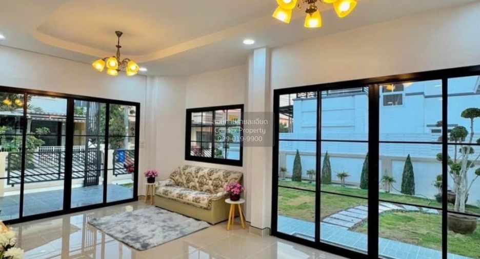 出售 3 卧室 独立屋 在 Sai Noi, Nonthaburi