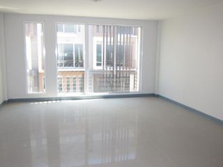 Local comercial en venta de 4 habitaciones en Lat Krabang, Bangkok
