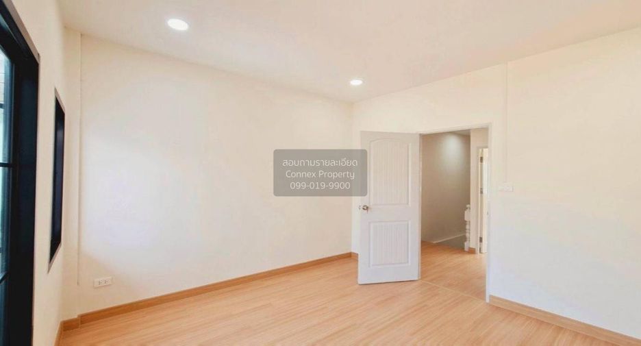 For sale 2 bedrooms townhouse in Sai Noi, Nonthaburi