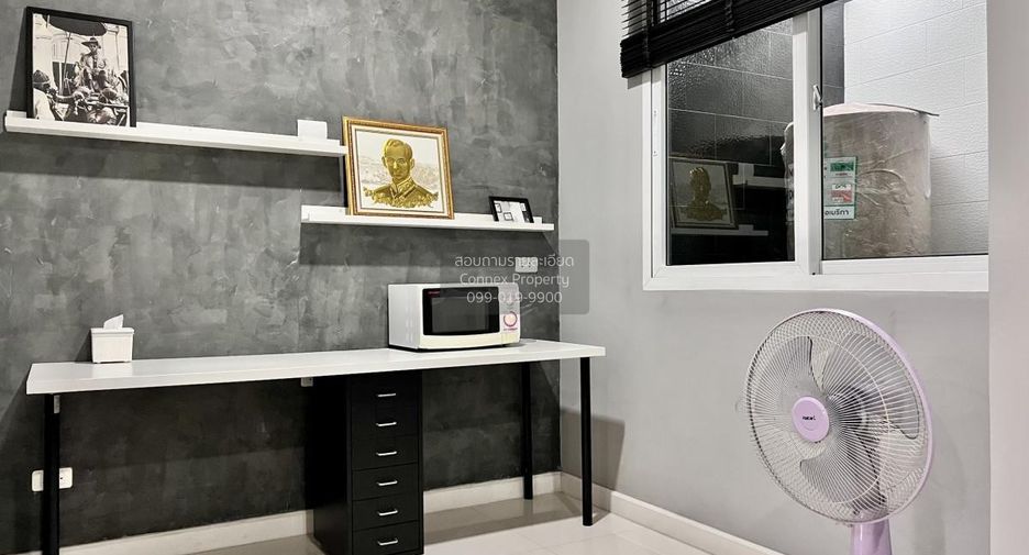 À vendre 3 chambres maison de ville à Bang Phli, Samut Prakan