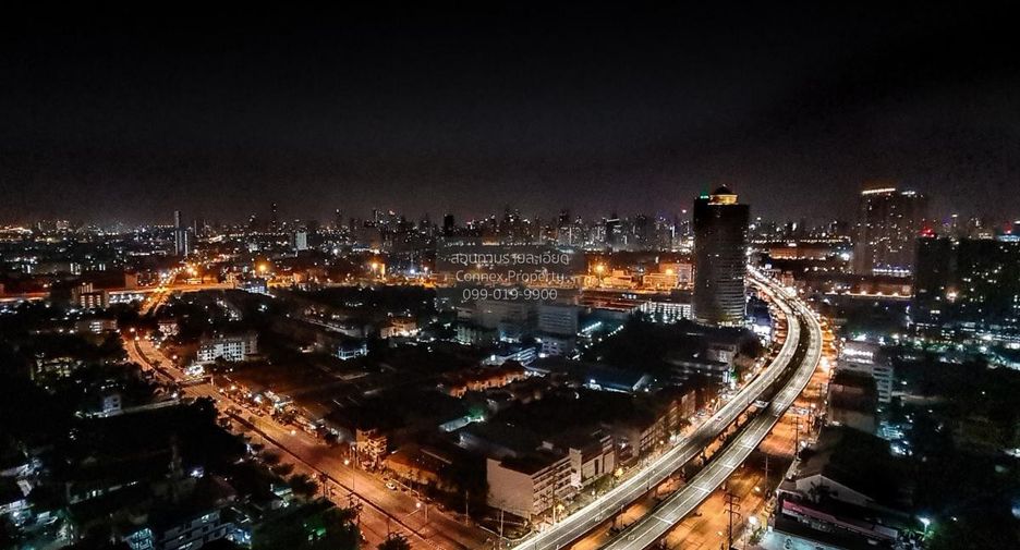 À vendre 1 chambre condo à Yan Nawa, Bangkok
