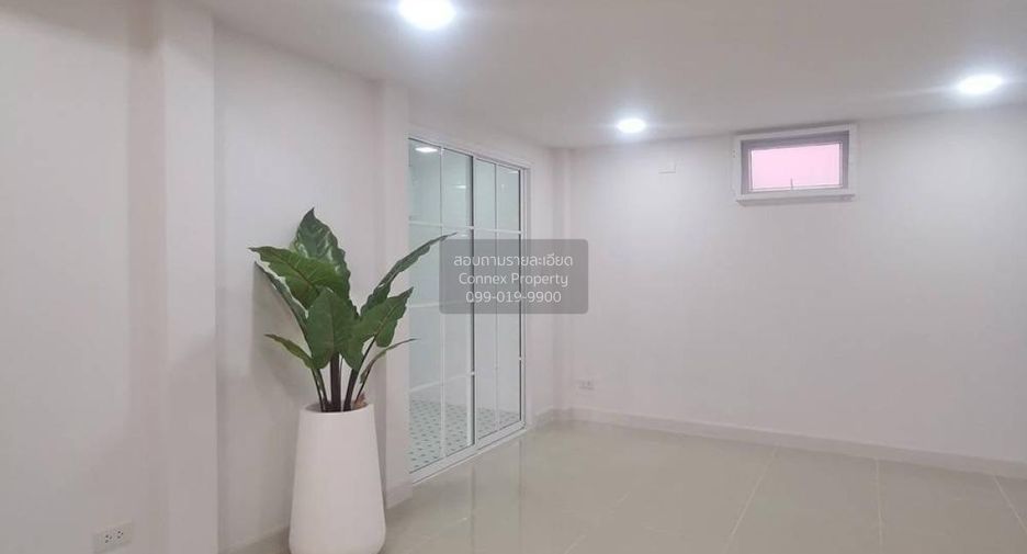 Haus zum Kauf mit 5 Zimmer in Bang Bua Thong, Nonthaburi
