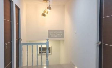 Haus zum Kauf mit 5 Zimmer in Bang Bua Thong, Nonthaburi
