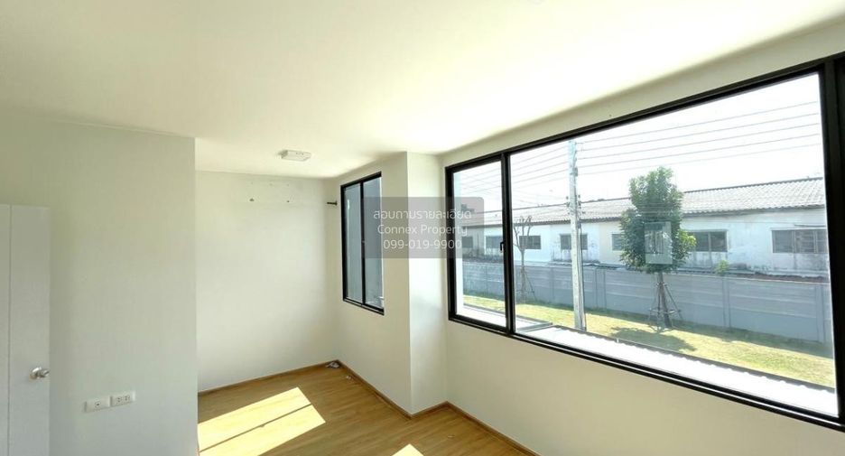 Reihenhaus zum Kauf mit 3 Zimmer in Pak Kret, Nonthaburi