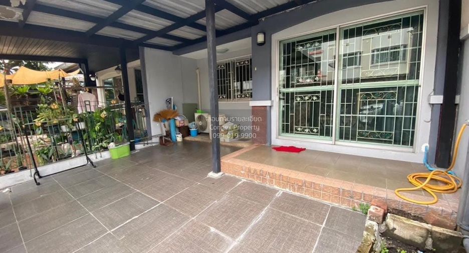 For sale 3 bedrooms townhouse in Mueang Samut Prakan, Samut Prakan