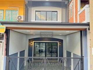 Reihenhaus zum Kauf mit 2 Zimmer in Pak Kret, Nonthaburi