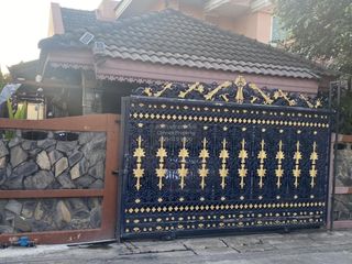 Haus zum Kauf mit 3 Zimmer in Khlong Sam Wa, Bangkok