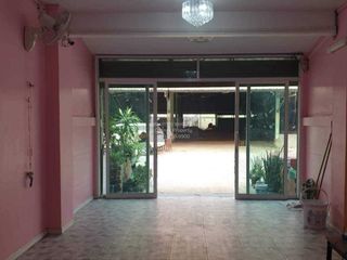 For sale 2 ベッドルーム townhouse in Bang Len, Nakhon Pathom