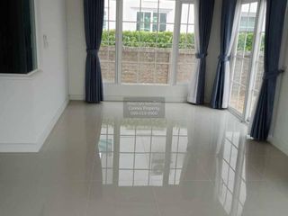 Haus zum Kauf mit 4 Zimmer in Bang Khen, Bangkok