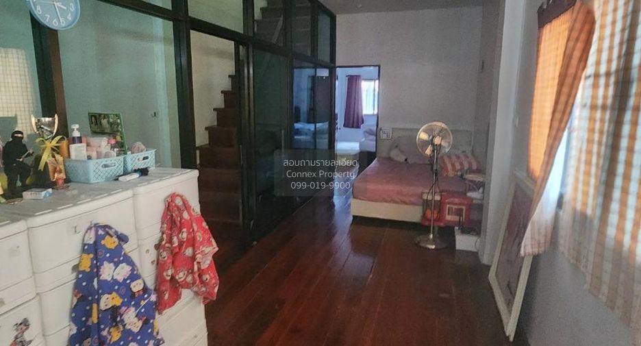 À vendre 2 chambres local commercial à Thon Buri, Bangkok