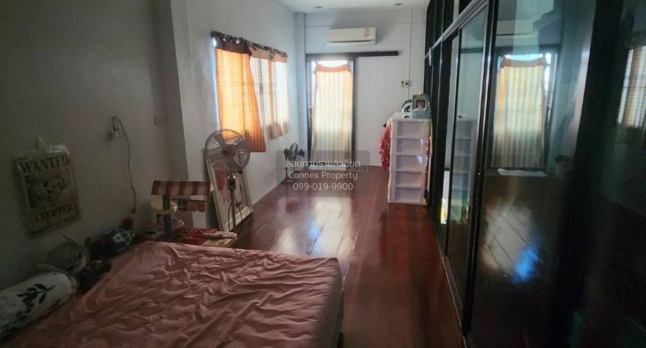 À vendre 2 chambres local commercial à Thon Buri, Bangkok