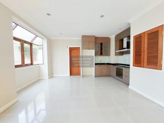 Casa en venta de 4 habitaciones en Bang Khun Thian, Bangkok