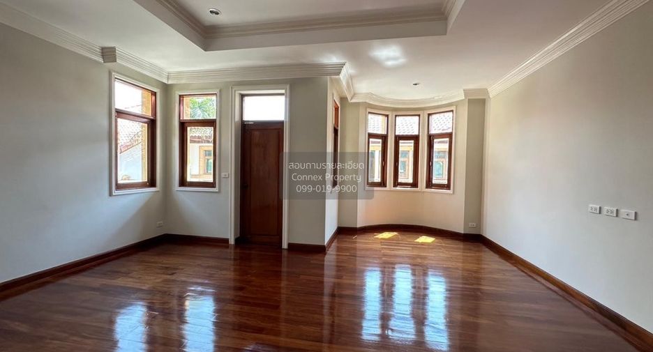 Casa en venta de 4 habitaciones en Bang Khun Thian, Bangkok