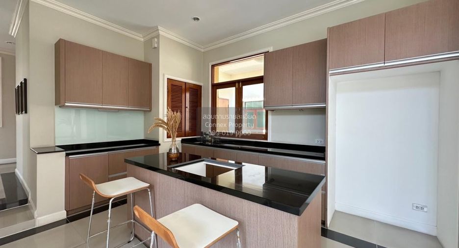 Casa en venta de 4 habitaciones en Bang Khun Thian, Bangkok