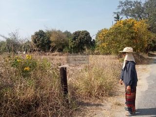 Terreno en venta de 1 habitaciones en Ban Bueng, Chonburi