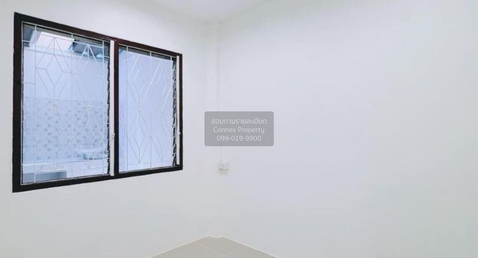 À vendre 5 chambres maison de ville à Krathum Baen, Samut Sakhon