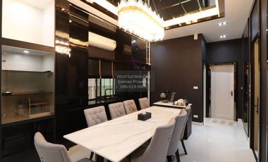 Casa en venta de 4 habitaciones en Sam Phran, Nakhon Pathom