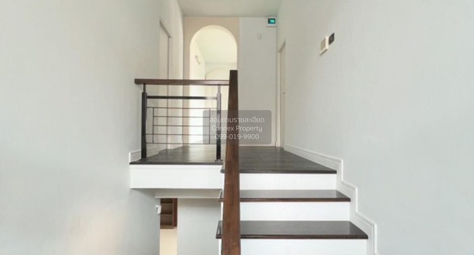 Casa en venta de 4 habitaciones en Thawi Watthana, Bangkok