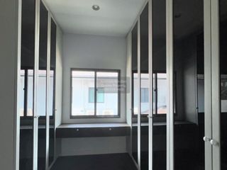 Casa en venta de 4 habitaciones en Thawi Watthana, Bangkok