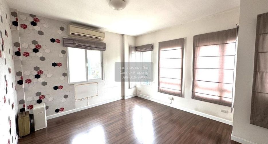 Casa en venta de 3 habitaciones en Bang Khun Thian, Bangkok