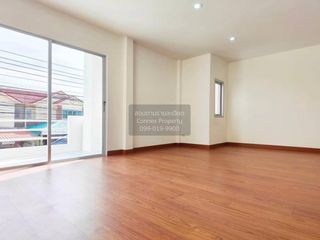 Haus zum Kauf mit 4 Zimmer in Bang Bua Thong, Nonthaburi