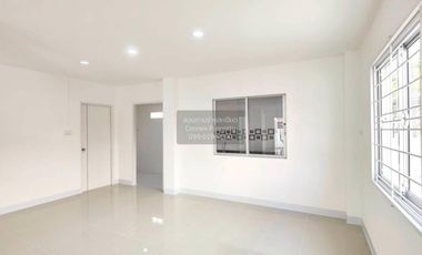 Haus zum Kauf mit 4 Zimmer in Bang Bua Thong, Nonthaburi
