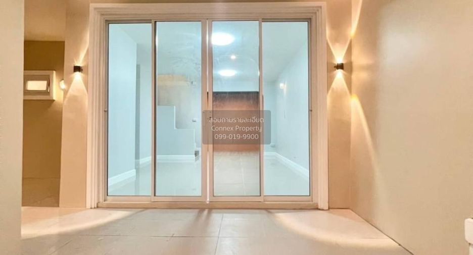For sale 3 bedrooms townhouse in Bang Bua Thong, Nonthaburi
