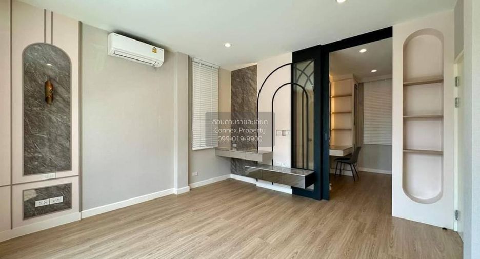 Haus zum Kauf mit 5 Zimmer in Bang Bon, Bangkok