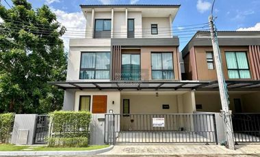 Haus zum Kauf mit 5 Zimmer in Bang Bon, Bangkok