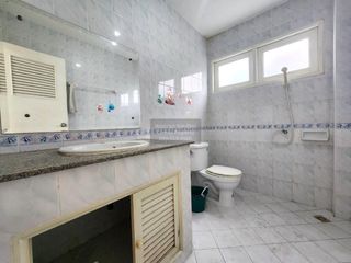 Haus zum Kauf mit 3 Zimmer in Bang Bua Thong, Nonthaburi