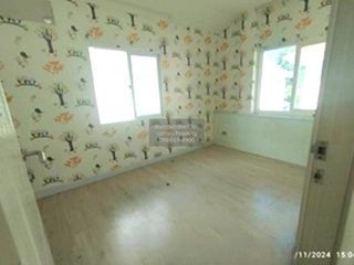 Haus zum Kauf mit 4 Zimmer in Sai Mai, Bangkok