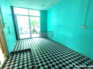 Haus zum Kauf mit 4 Zimmer in Sai Mai, Bangkok