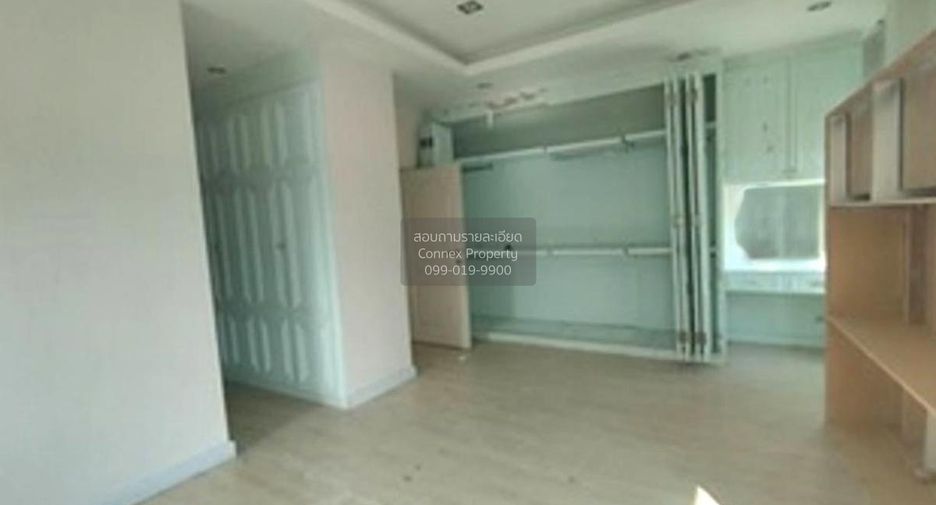 Haus zum Kauf mit 4 Zimmer in Sai Mai, Bangkok