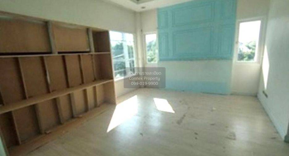 Haus zum Kauf mit 4 Zimmer in Sai Mai, Bangkok